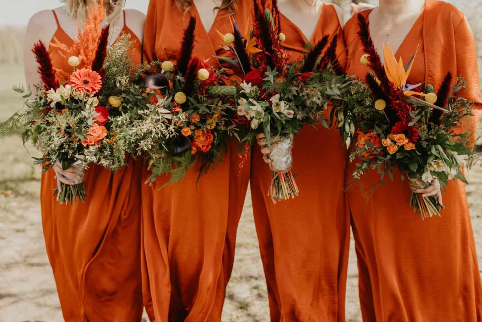 oranje bruidsmeisjes